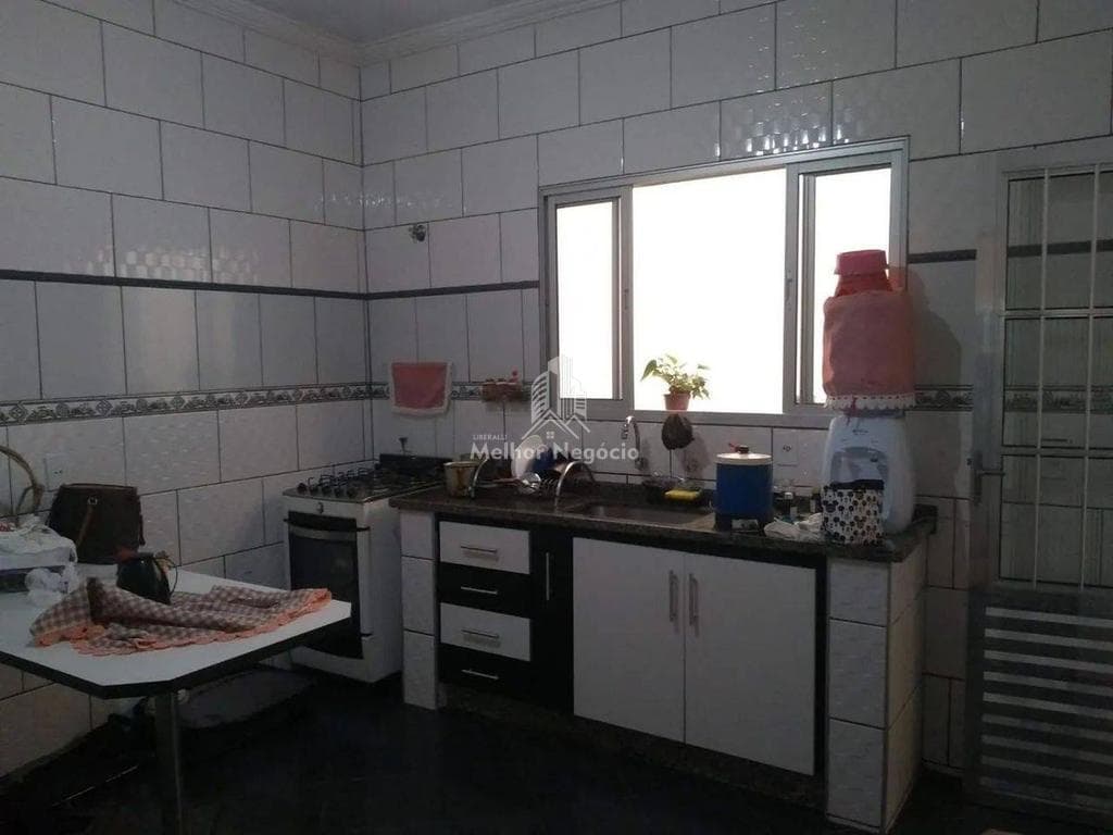 Casa à venda em Campinas, Vila Aeroporto, com 3 quartos, com 227 m²