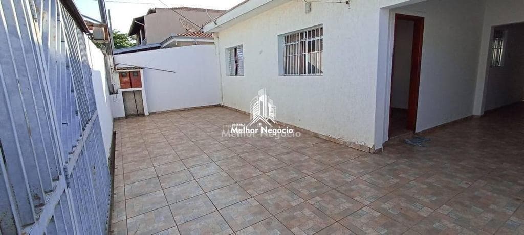 Casa à venda em Hortolândia, Parque dos Pinheiros, com 2 quartos, com 128 m²