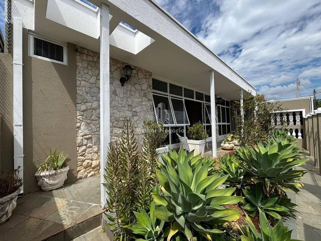 Casa à venda em Campinas, Jardim Nossa Senhora Auxiliadora, com 5 quartos, com 261 m²
