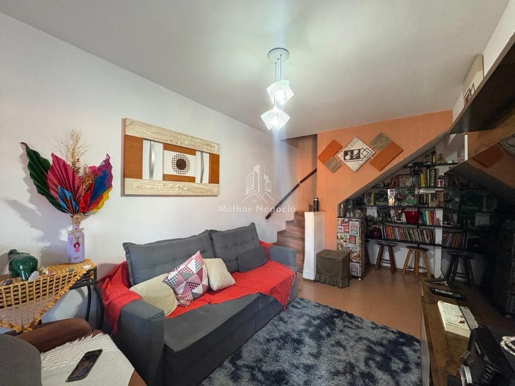 Casa à venda com 3 quartos sendo um suíte no bairro Vila Iapi em Campinas/SP