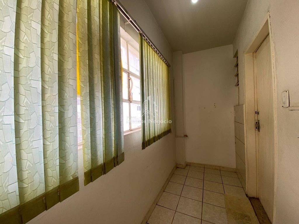 Apartamento à venda com 1 quarto no Condomínio Edifício Cecilia Steimberg-Centro-Campinas/SP