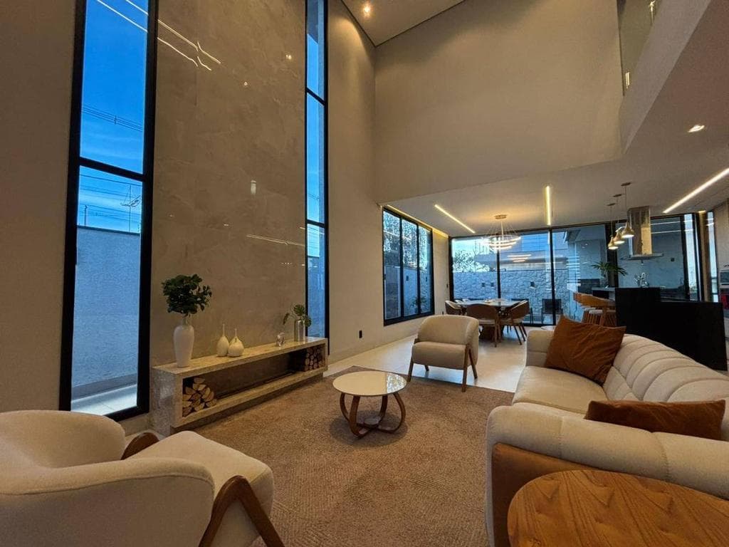Casa à venda em Hortolândia, Parque Olívio Franceschini, com 3 quartos, com 287 m², GERAL