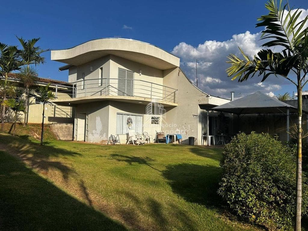 Casa à venda em Paulínia, Jardim Planalto, com 3 quartos, com 270 m²