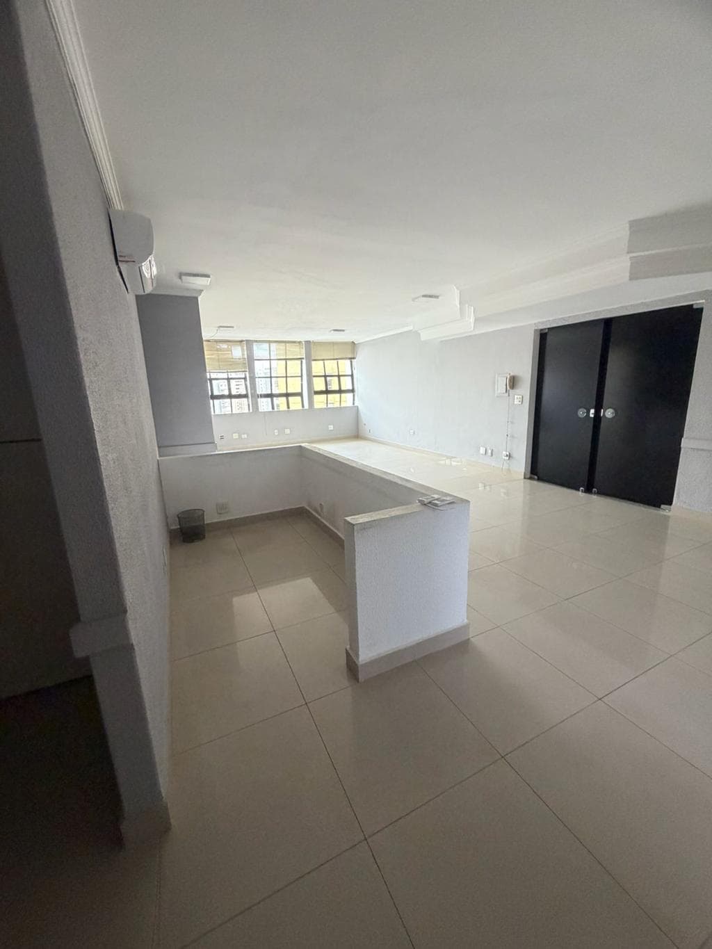 Sala para locação com 110 m², localizado no bairro Vila Itapura em Campinas/SP, Condomínio Edifício — foto 5